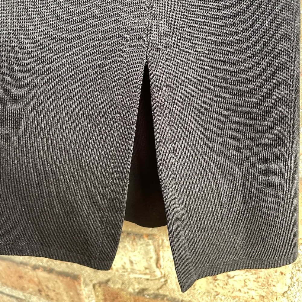 Misook V-Neck Pullover - image 6